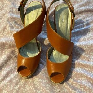 Elegant Brown Wedge Sandals
